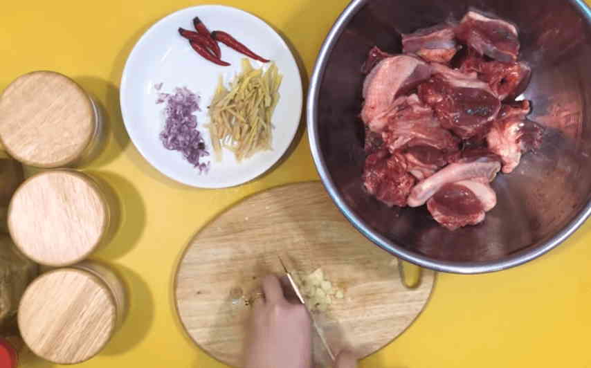 cách nấu thịt vịt kho gừng